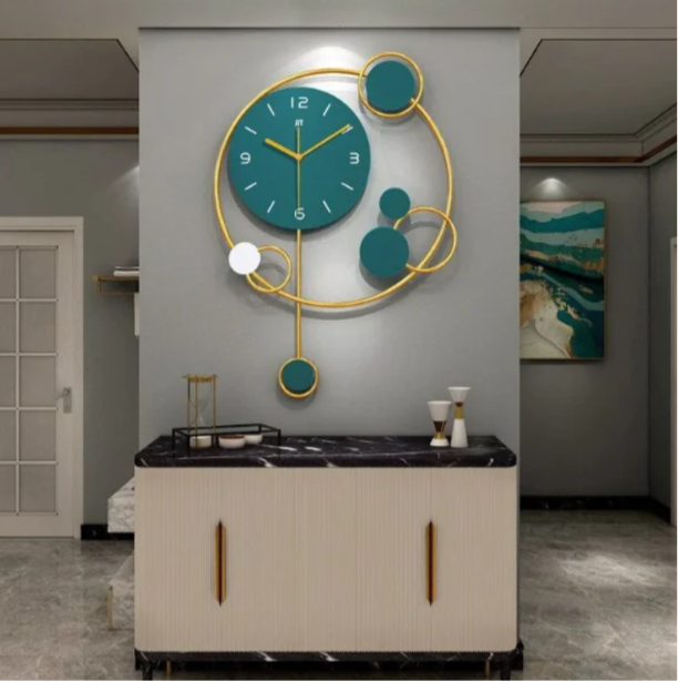 Decorative Iron Metal Hanging Wall Clock – Luxury Modern Statement Timepiece for Elegant Interiors
