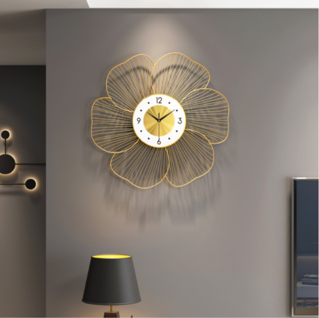 Luxury Floral Metal Wall Clock – Modern White & Gold Decorative Wall Art for Living Room, Bedroom & Office